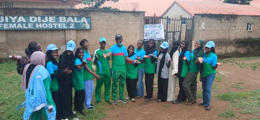 AKUM Students Mark Environmental Health Day With Clean-Up Exercise