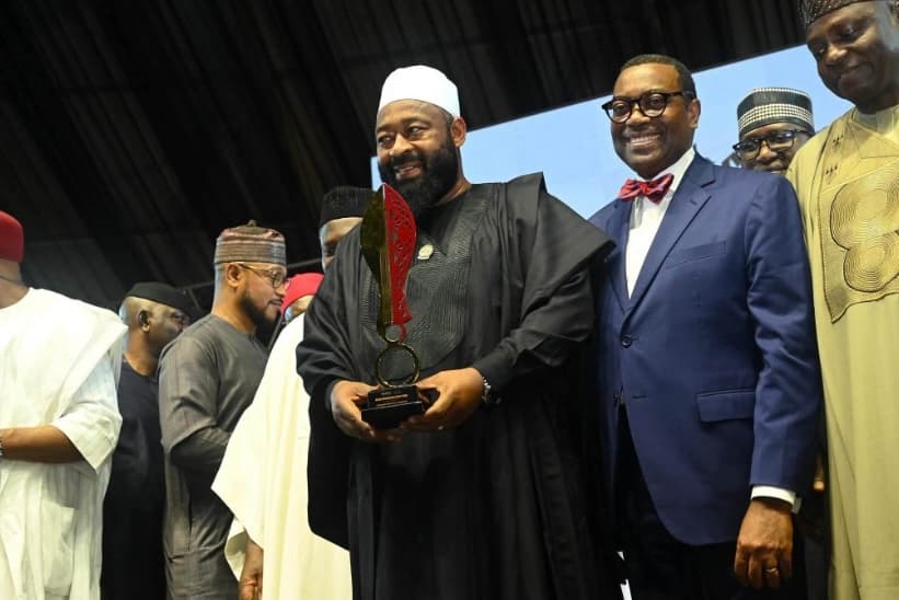 Bago Receives Daily Times ‘Governor of the Year’ Award
