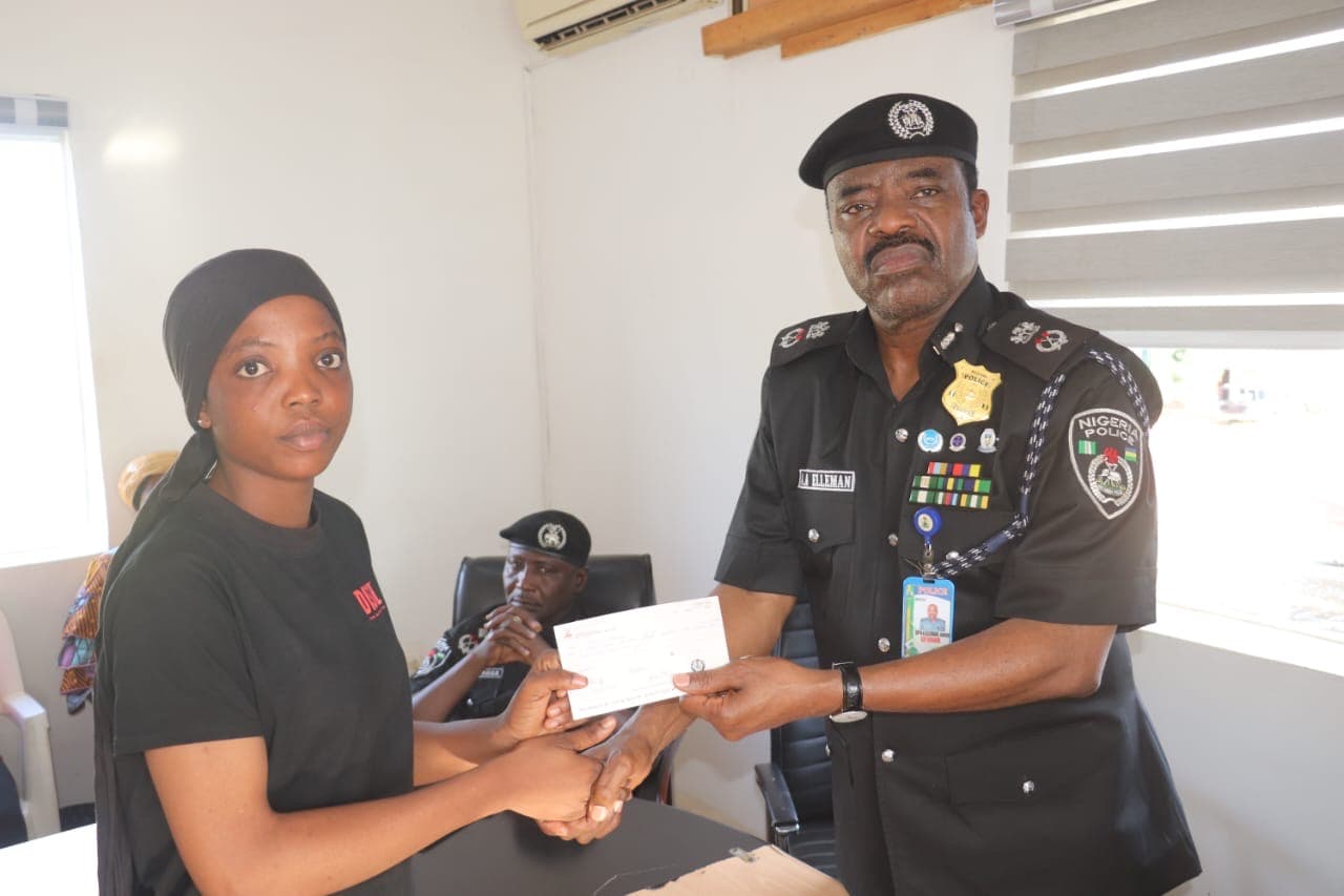 Niger CP Presents N35.7m Life Assurance Cheques to Families of Deceased Police Officers